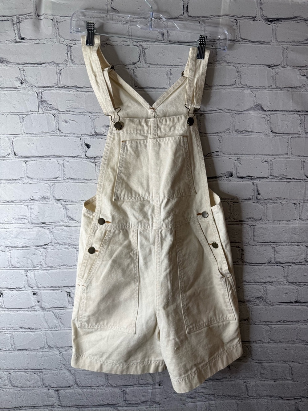 Lykke Wullf women’s cream colored over alls size small